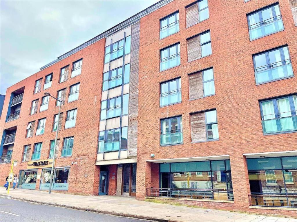 Liverpool City Centre Apartments - East Village Exterior foto