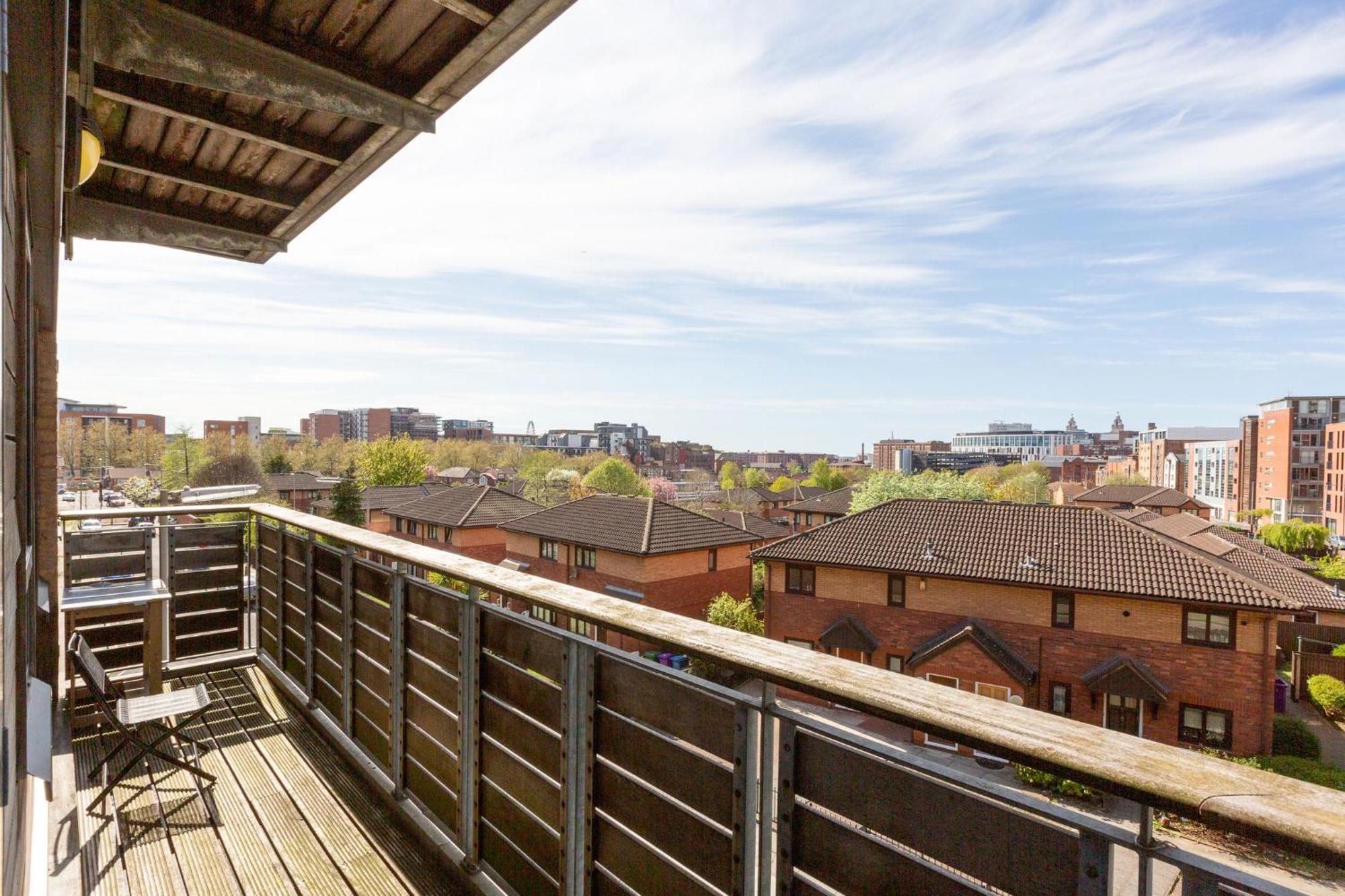 Liverpool City Centre Apartments - East Village Exterior foto